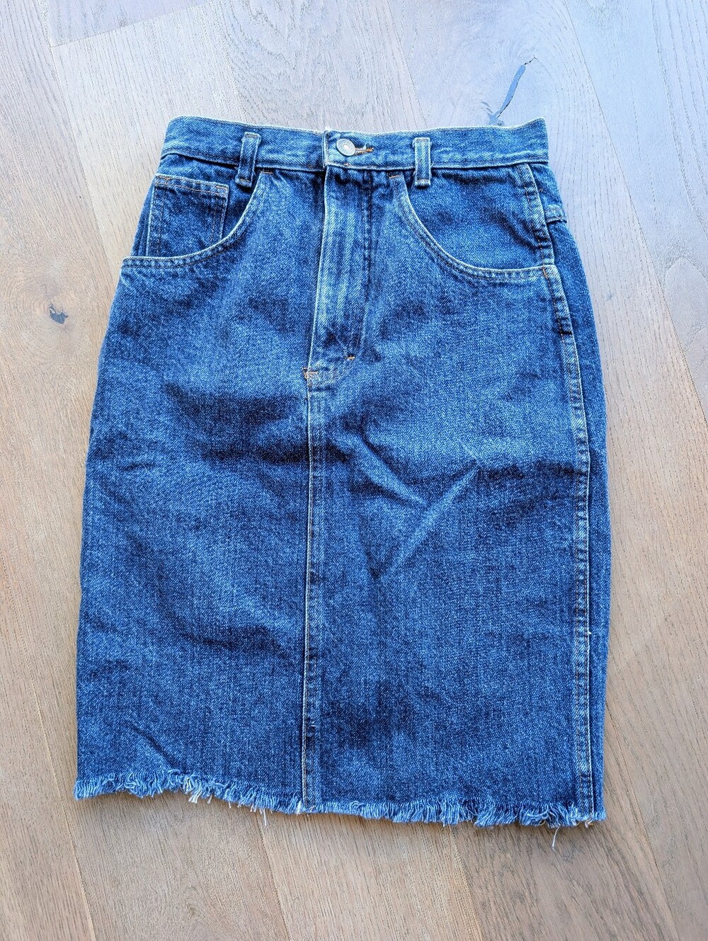 Y2K Vintage High Waisted Classic Women's Blue Denim Pencil Skirt - Size XS